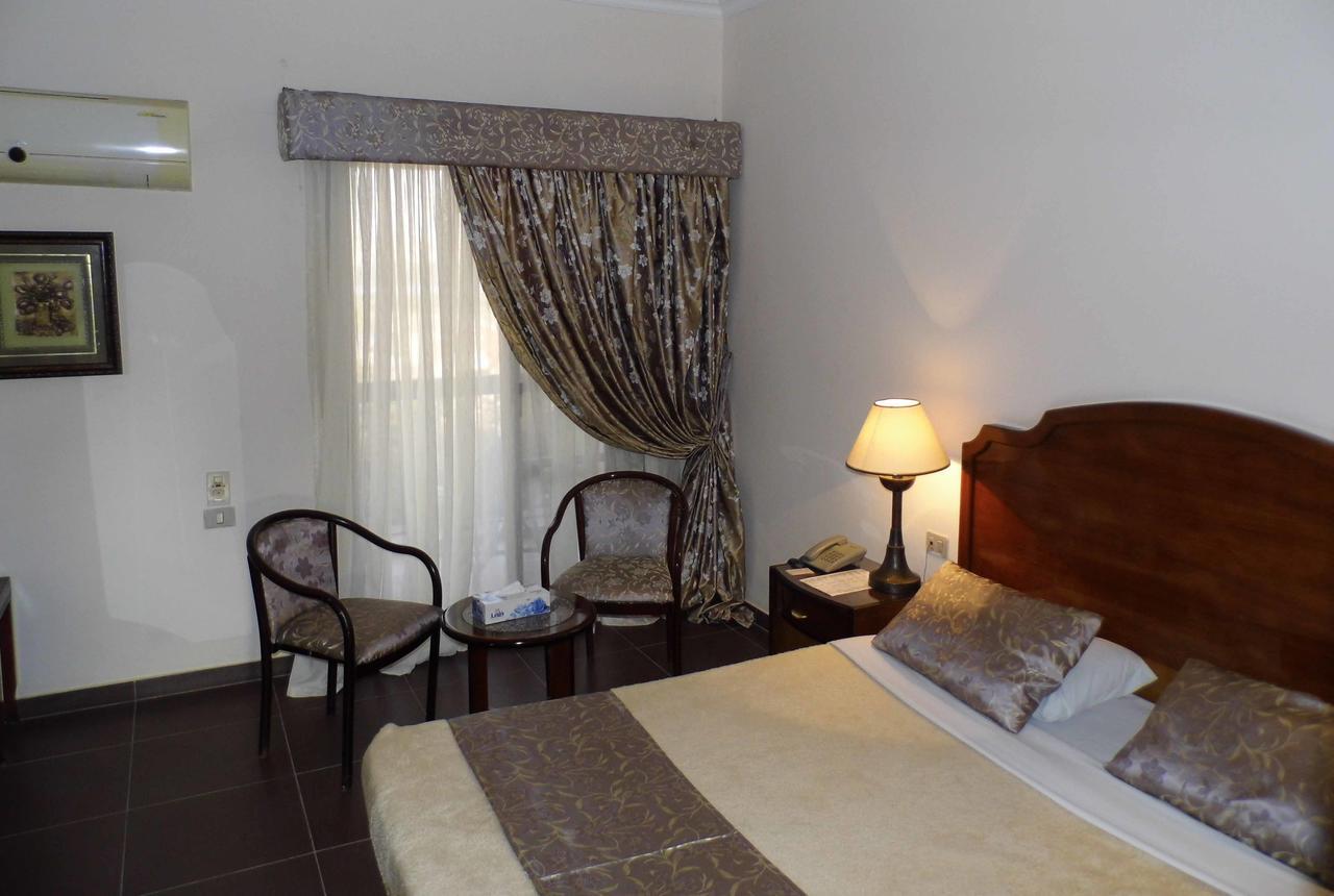Mg Nefertiti Hotel Al Minya Kamer foto