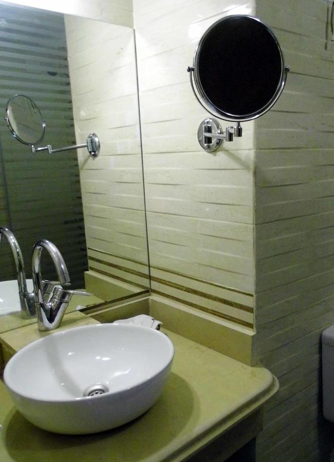 Mg Nefertiti Hotel Al Minya Buitenkant foto