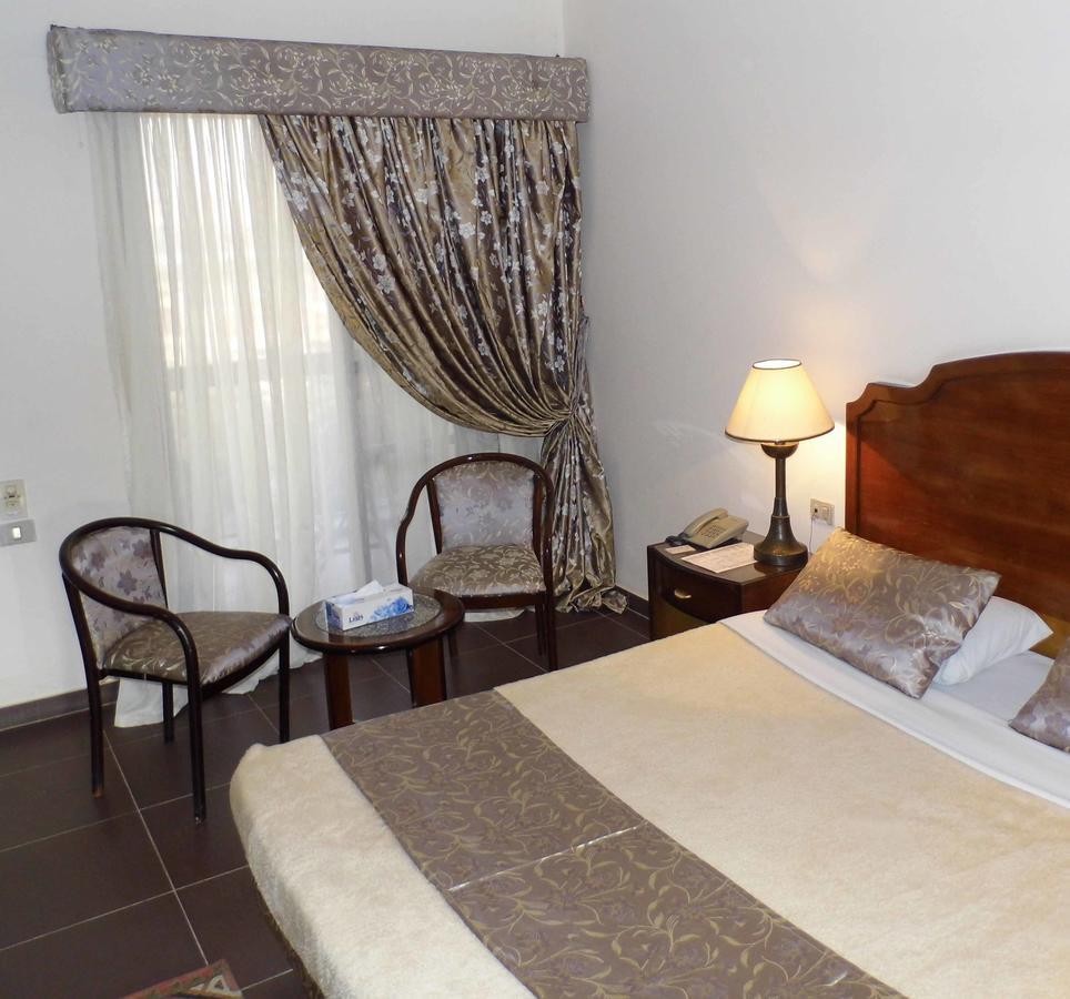 Mg Nefertiti Hotel Al Minya Kamer foto