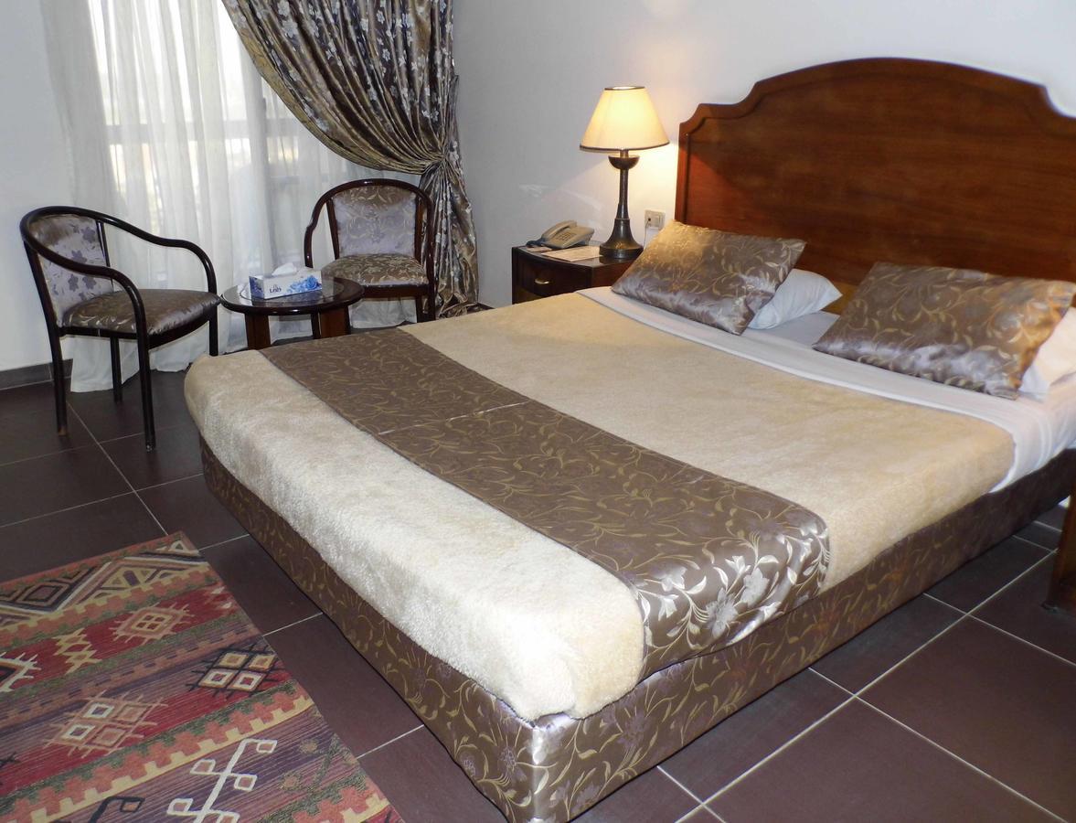 Mg Nefertiti Hotel Al Minya Buitenkant foto