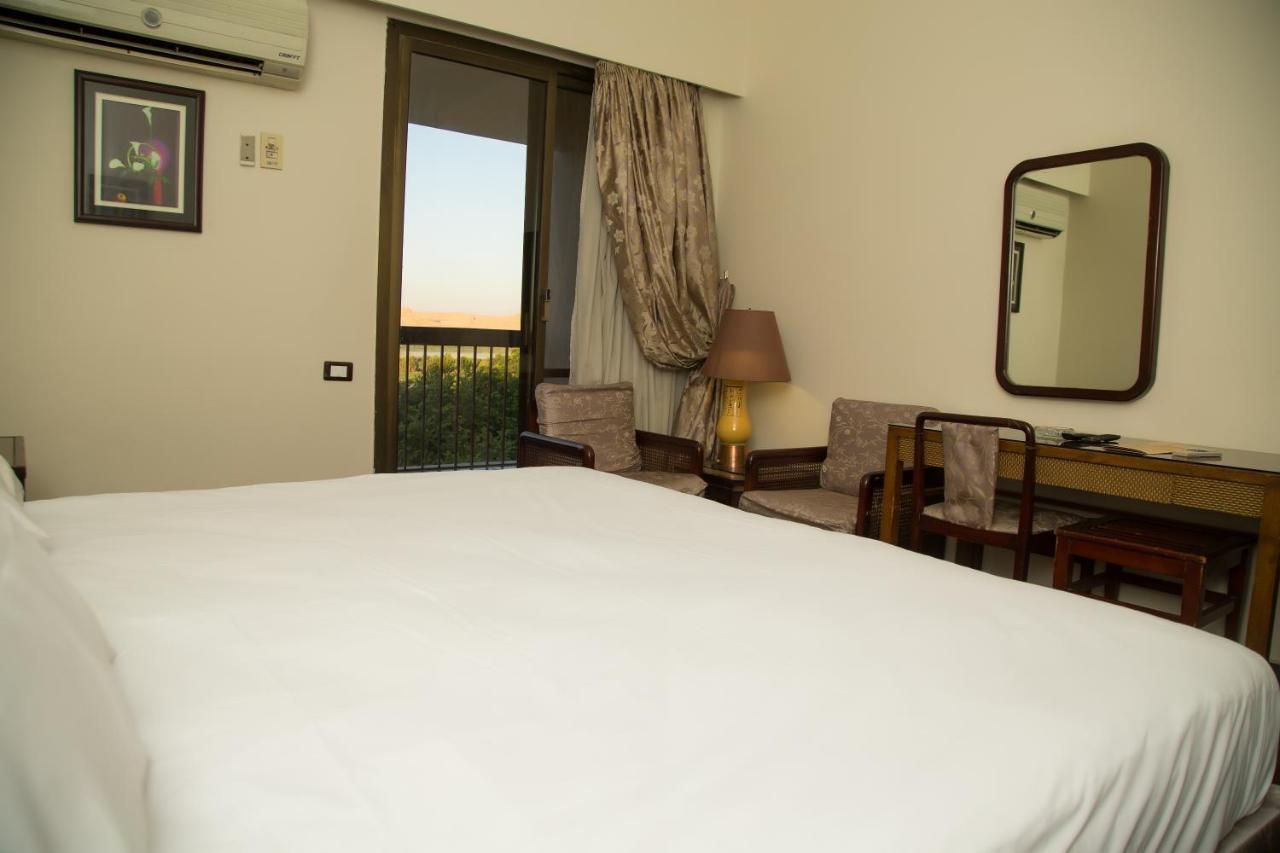 Mg Nefertiti Hotel Al Minya Buitenkant foto